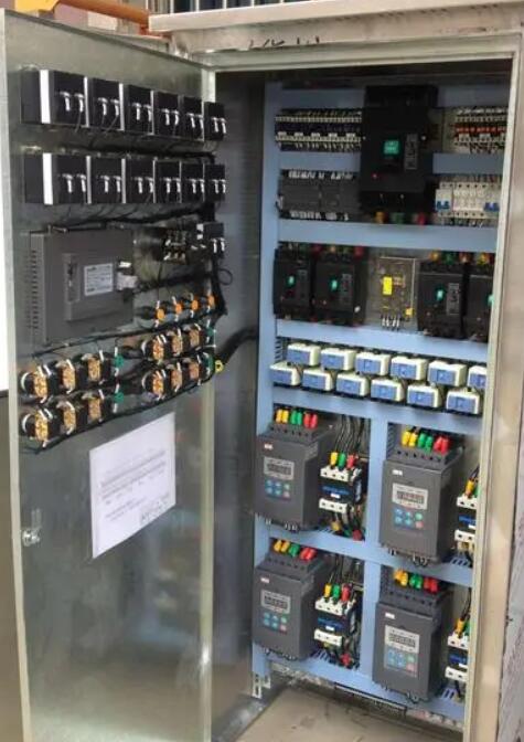 泵站軟啟動控制柜